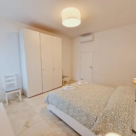 Casa Fiorenza 公寓 *